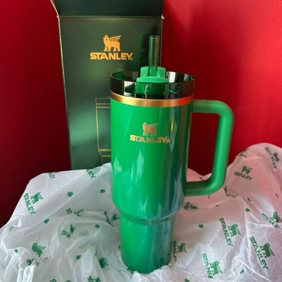Stanley Shamrcock Quencher 40 oz